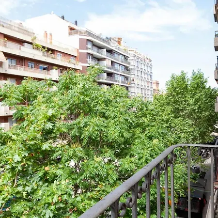 Urgell Апартаменты Барселона